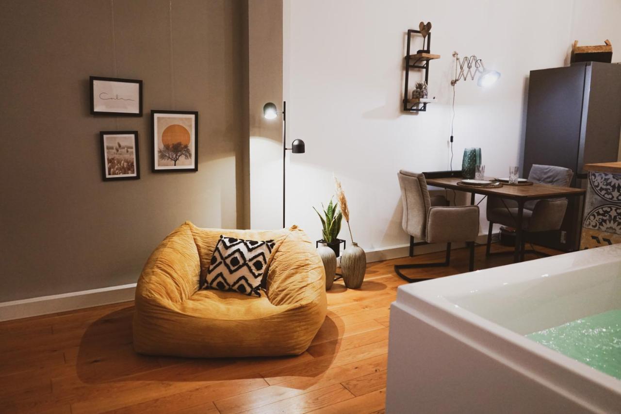 Stilvolles City-Loft Mit Privatem Whirlpool Trier Eksteriør bilde