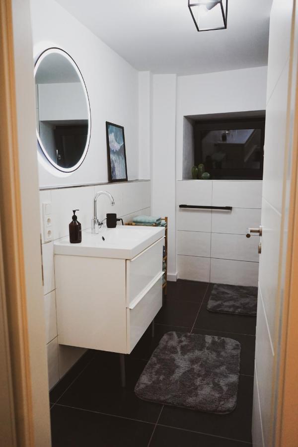 Stilvolles City-Loft Mit Privatem Whirlpool Trier Eksteriør bilde